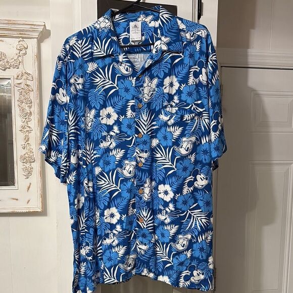 NWOT Mickey Mouse and Friends Blue Floral Hawaiian Shirt Size 3XL - Picture 1 of 5
